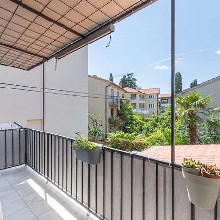 Apartment Oleander Malinska Exteriér fotografie