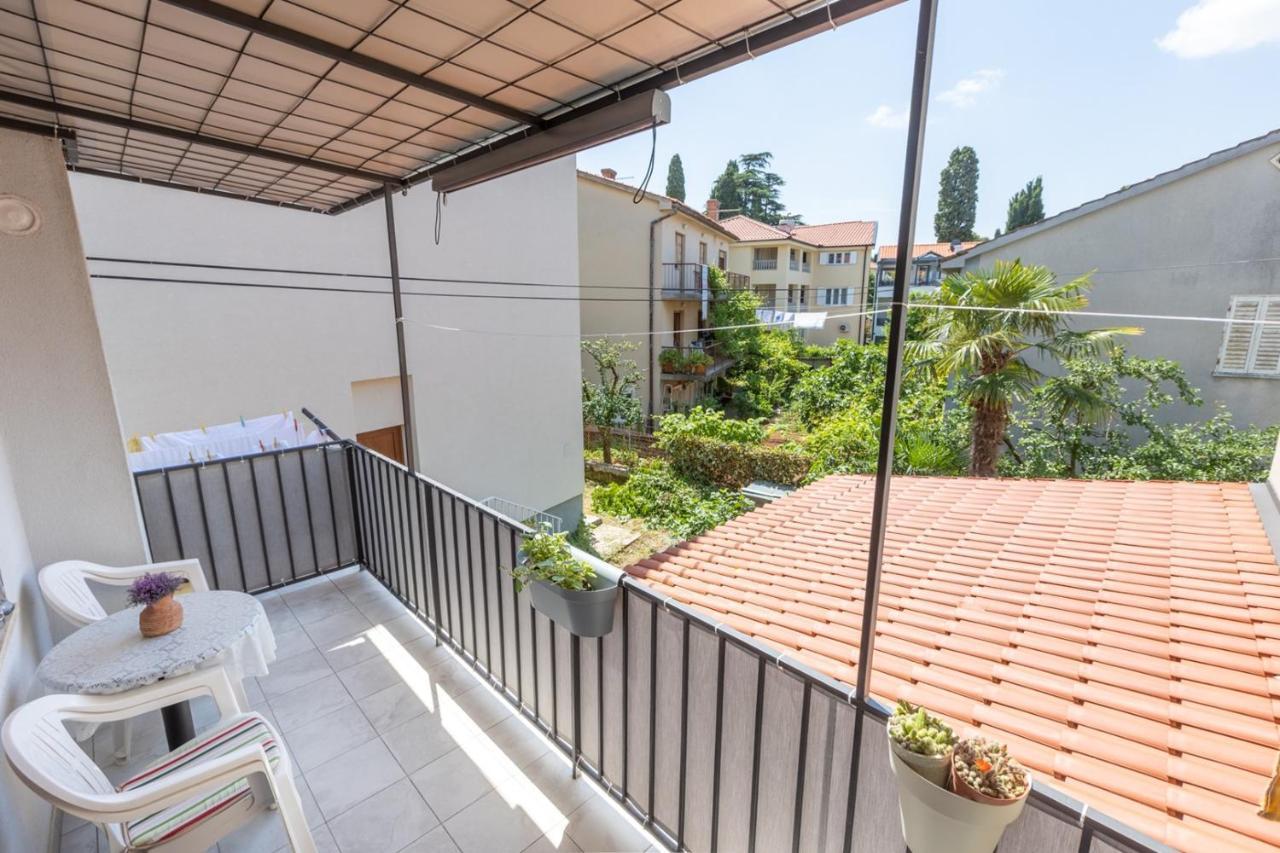 Apartment Oleander Malinska Exteriér fotografie