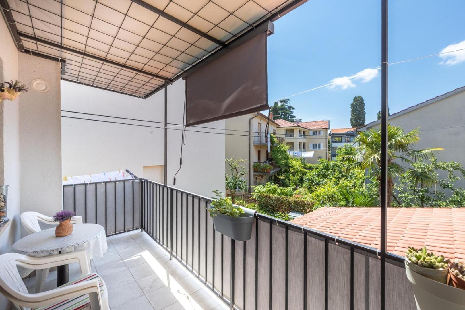 Apartment Oleander Malinska Exteriér fotografie