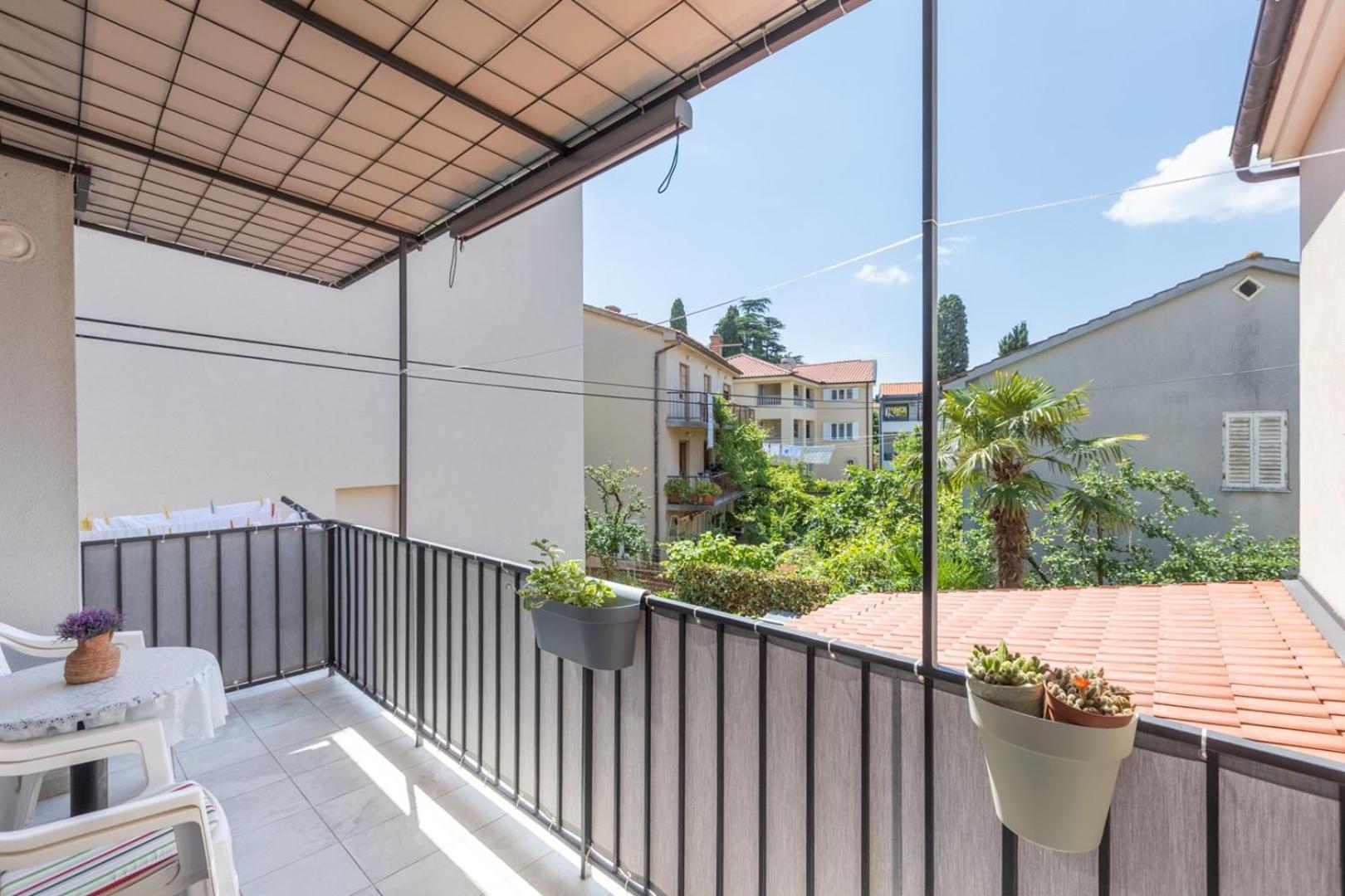 Apartment Oleander Malinska Exteriér fotografie
