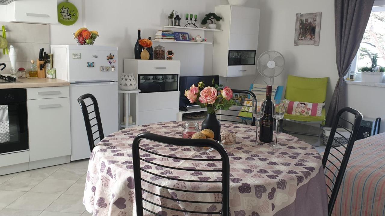 Apartment Oleander Malinska Exteriér fotografie
